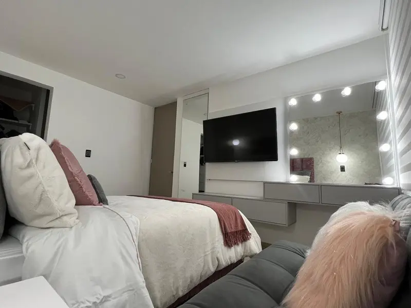 Fotografía de obra terminada: habitación principal. Apartamento en bogotá en Bogotá, Decord Design