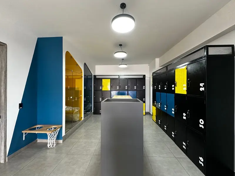 Fotografía de obra terminada: lockers. Oficinas con zona recreativa en Bogotá, Decord Design