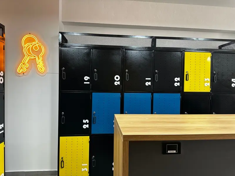 Fotografía de obra terminada: lockers. Oficinas con zona recreativa en Bogotá, Decord Design